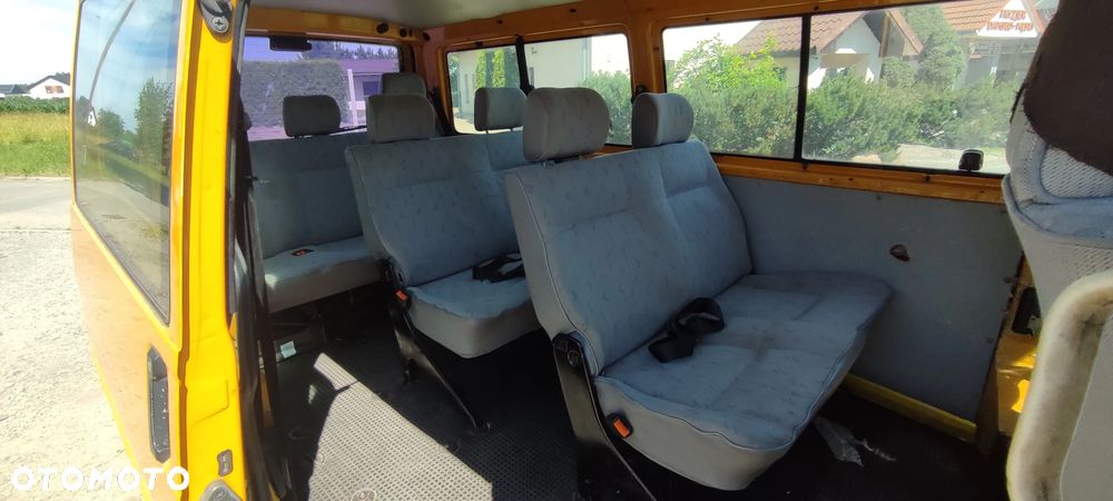 Volkswagen Transporter - 20