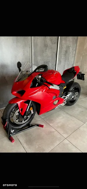 Ducati Panigale V4 - 2
