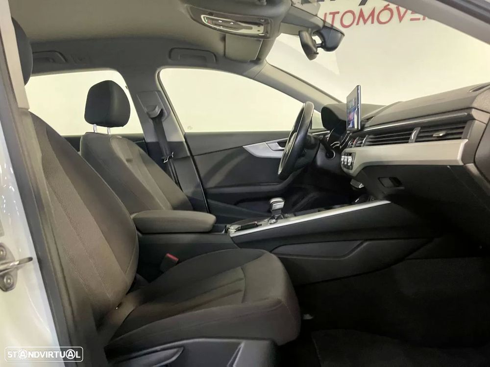 Audi A4 Avant 30 TDI S tronic - 17