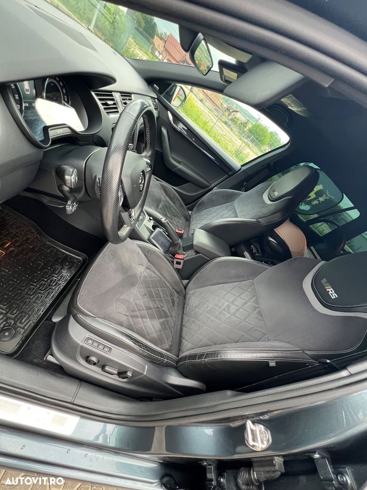 Skoda Octavia 2.0 TDI DSG RS - 3
