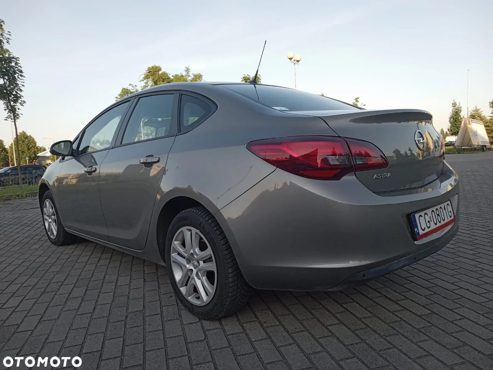 Opel Astra IV 1.6 Energy EU6 - 8