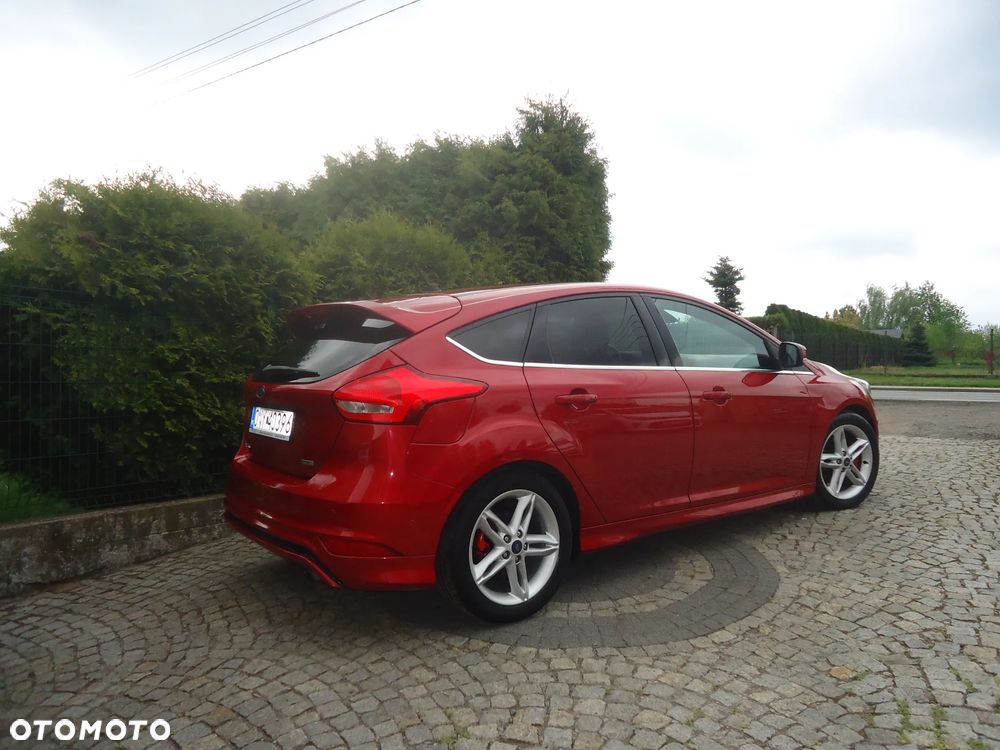 Ford Focus 1.5 EcoBoost Titanium ASS - 6