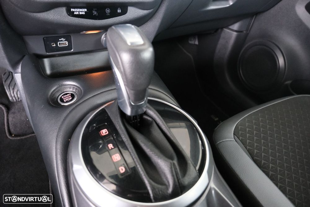 Nissan Juke 1.0 DIG-T N-Connecta DCT - 20
