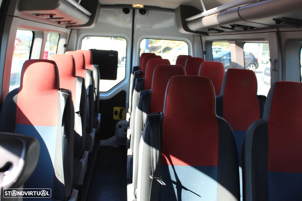 Renault Master 2.3 dCi // MiniBus // 17 Lugares - 10