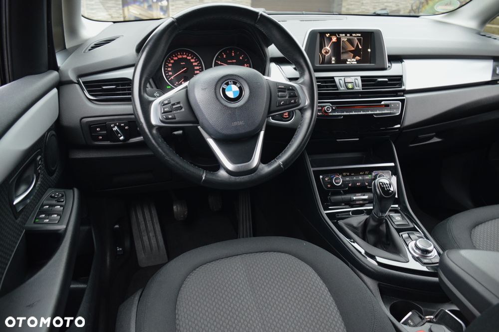BMW Seria 2 216d Advantage - 22