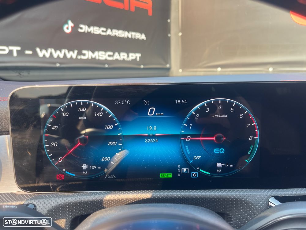 Mercedes-Benz CLA 250 e 8G-DCT AMG Line - 24