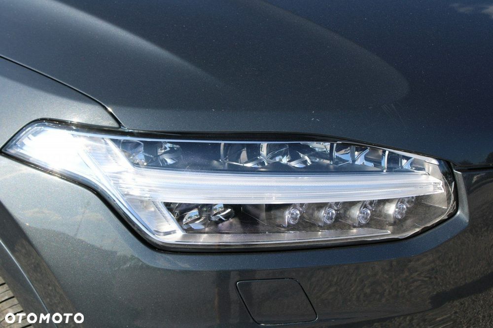 Volvo XC 90 - 15