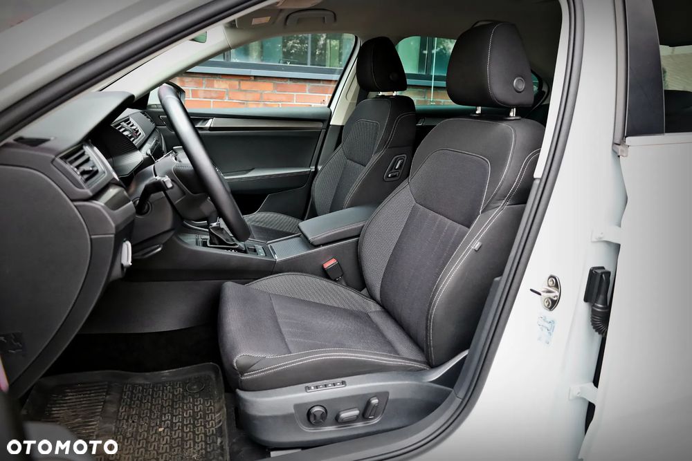 Skoda Superb 2.0 TSI Style DSG - 23