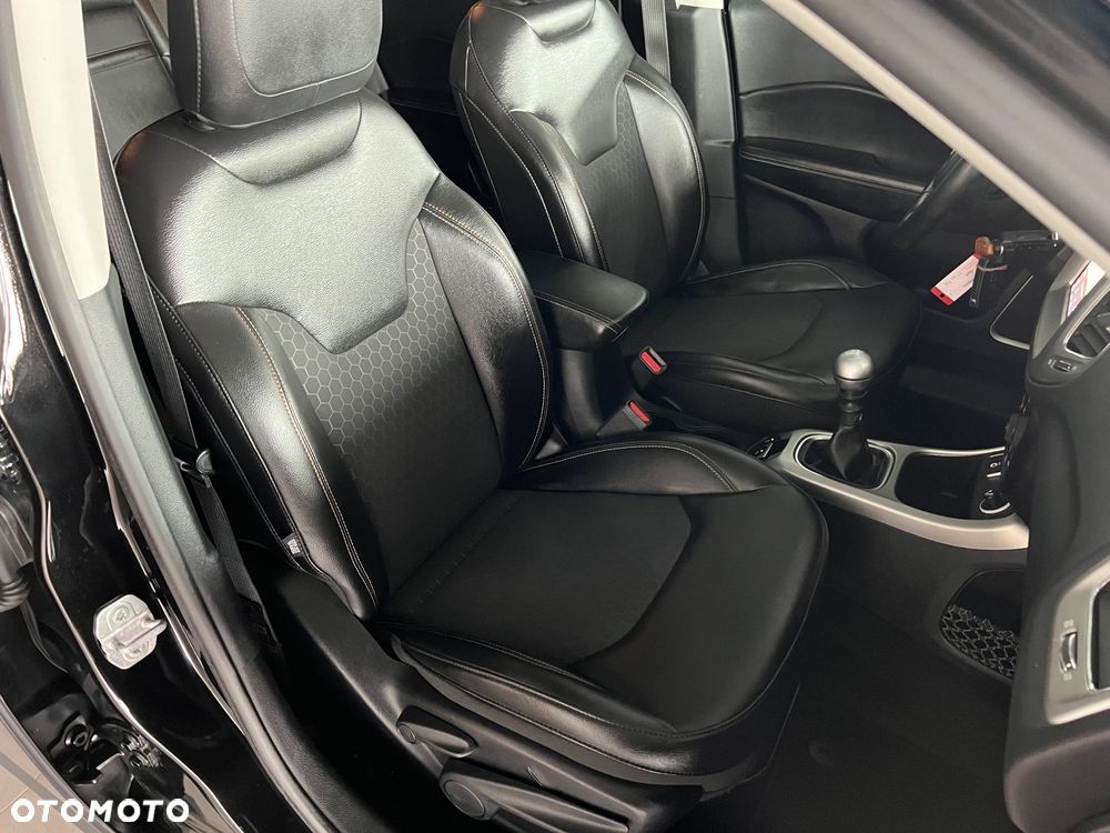 Jeep Compass 1.6 MultiJet Longitude - 31