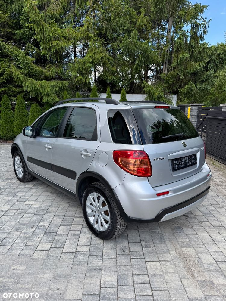 Suzuki SX4 Classic 1.6 VVT 4x4 Style - 6