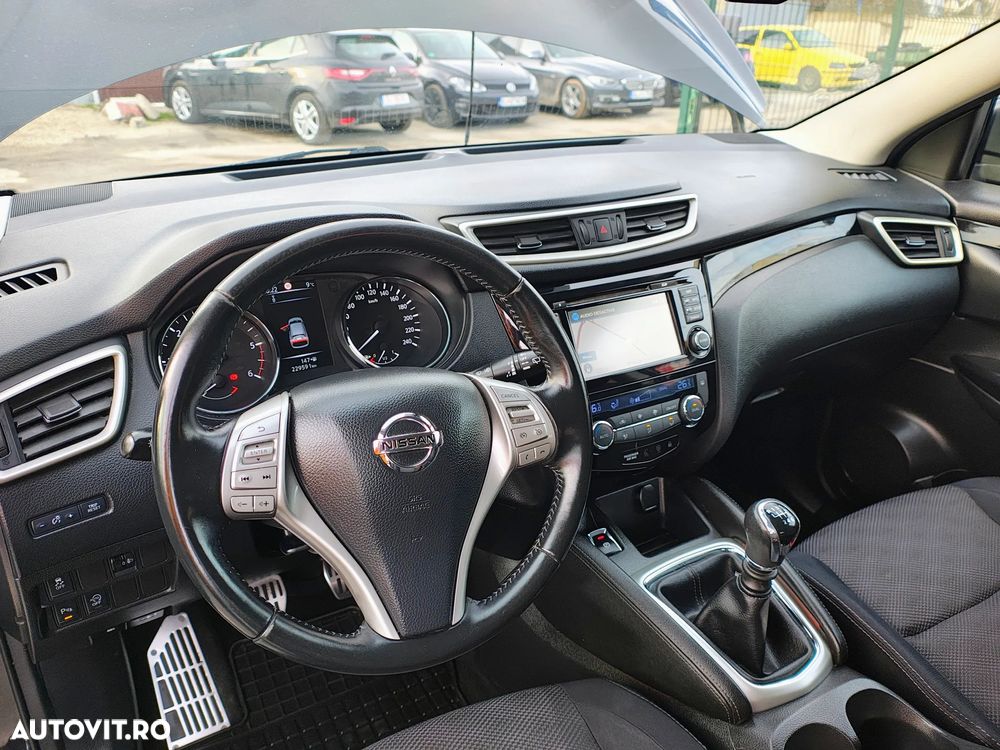 Nissan Qashqai 1.6 DCI N-Connecta - 24