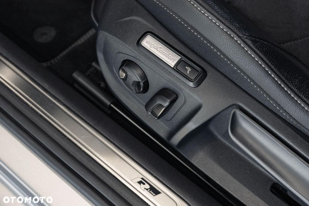 Volkswagen Arteon 2.0 TDI 4Motion SCR R-Line DSG - 29