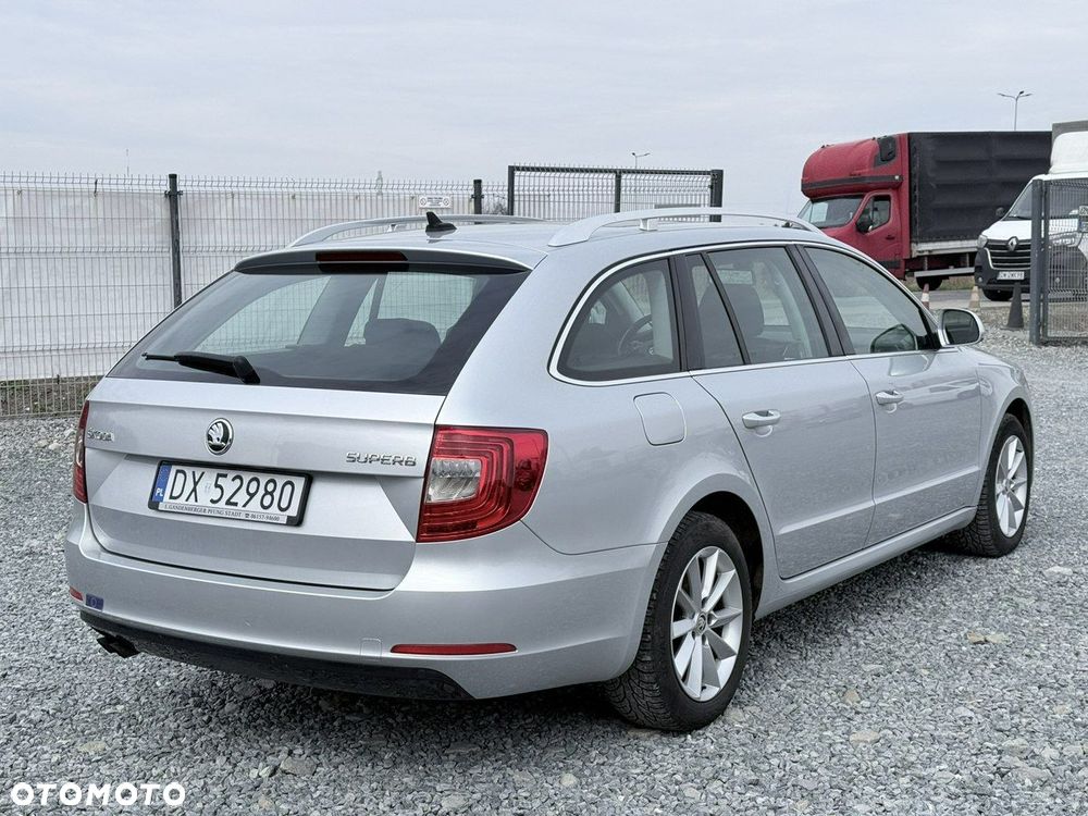 Skoda Superb 1.6 TDI Business - 9