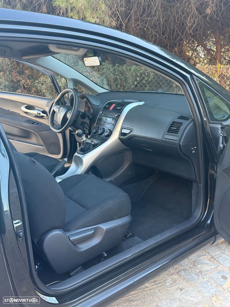 Toyota Auris 1.4 D-4D - 9