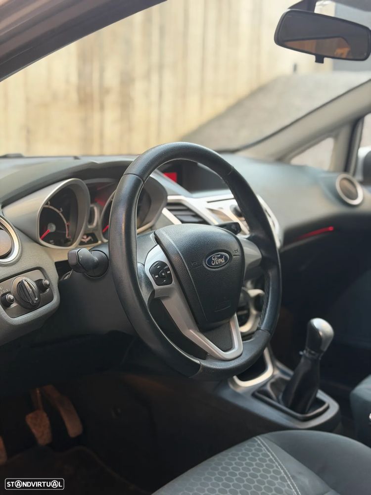 Ford Fiesta 1.25 Titanium - 11