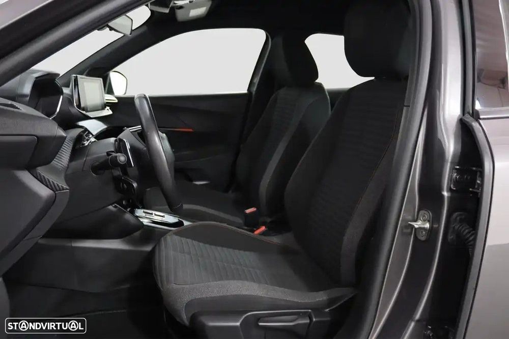 Peugeot 2008 - 7