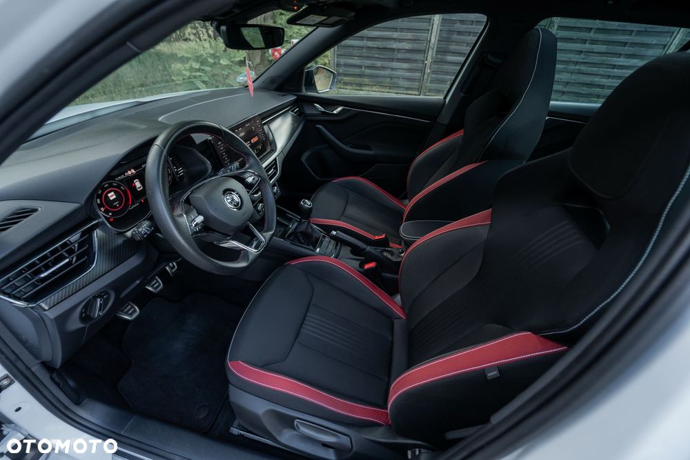 Skoda Kamiq 1.5 TSI Monte Carlo - 18