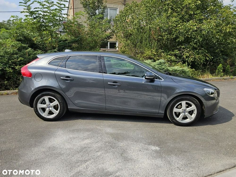 Volvo V40 D2 Momentum - 5