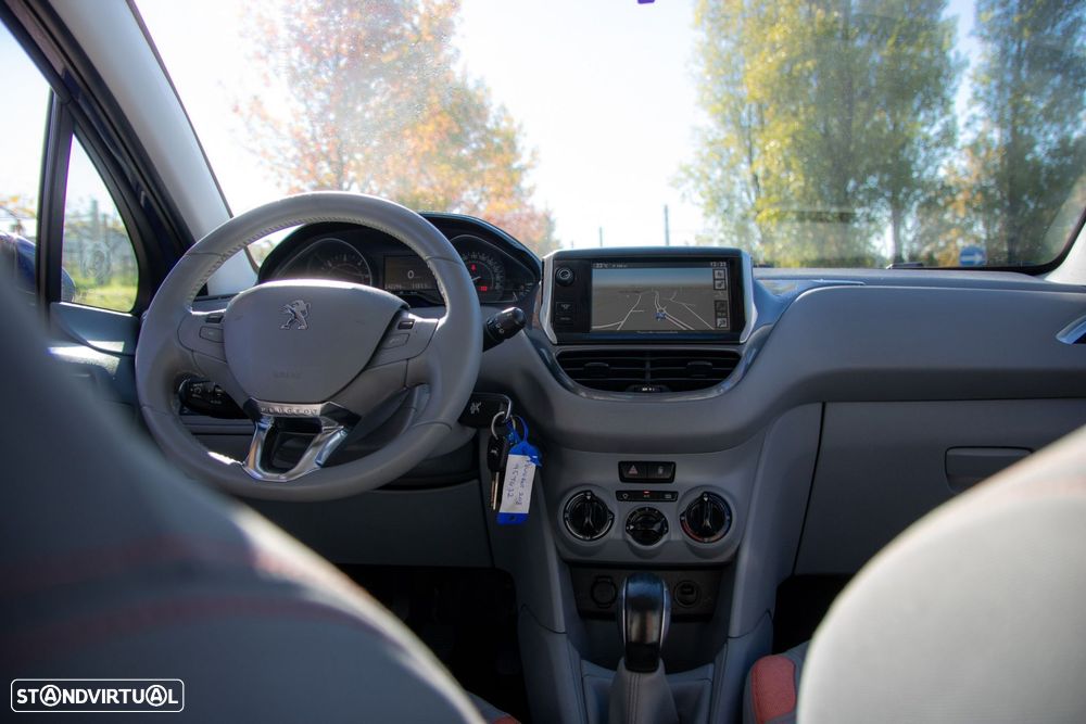 Peugeot 208 1.4 HDi - 37