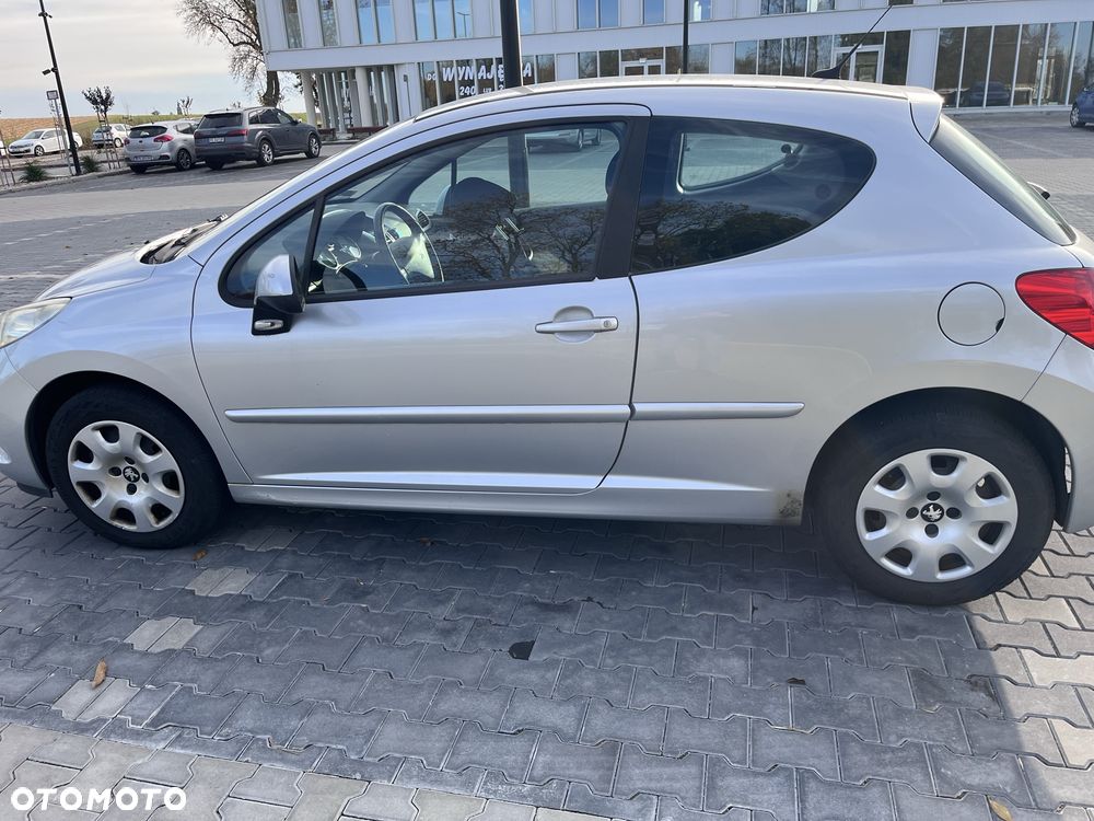 Peugeot 207 - 4