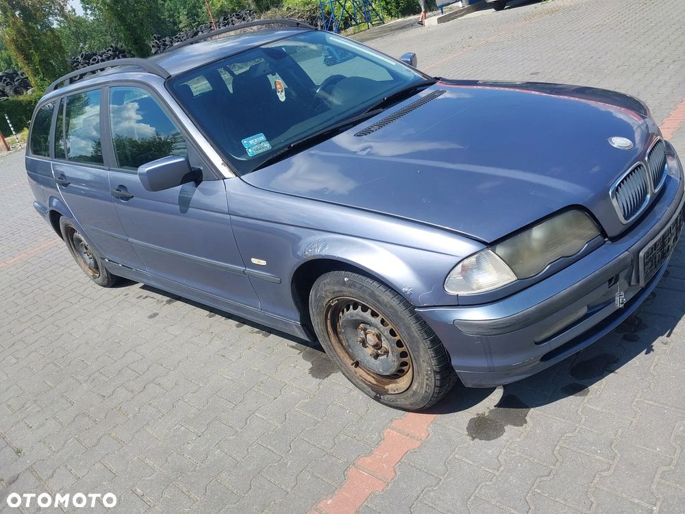 BMW E46 320D kombi silnik 2.0D 136KM M47D20 204D1 skrzynia biegów drzwi maska zderzak błotnik 372/5 Stahlblau Metallic uchylna szyba bagażnika fotel pas przedni chłodnice wał koło wału dyfer most półoś zwrotnica szyba czołowa czujnik sensor podsufitka podszybie alternator moduł akumulatora skrzynka bezpieczników sprężarka klimatyzacja osłona silnika chłodnica moduł sterownik panel Cały NA CZĘŚCI wszystkie części - 5