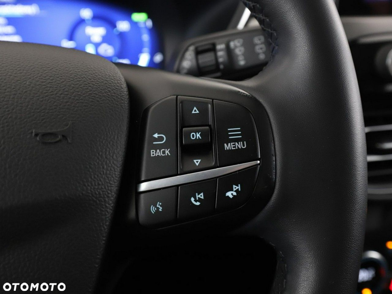 Ford Kuga 2.5 Duratec FHEV TITANIUM - 32