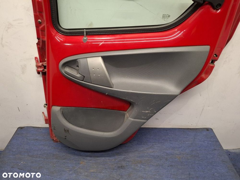 TOYOTA AYGO I DRZWI TYŁ PRAWE 3P0 - 10