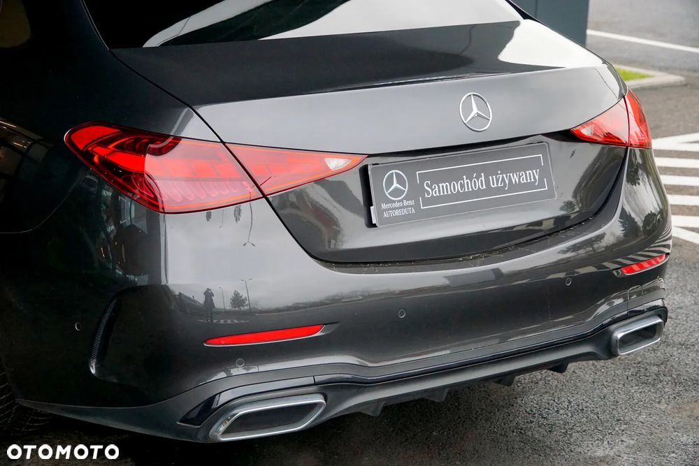 Mercedes-Benz Klasa C 180 9G-TRONIC AMG Line - 13