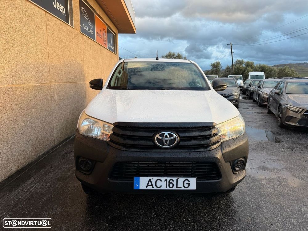 Toyota Hilux 2.4 D-4D 4WD CD Premium Edition - 11