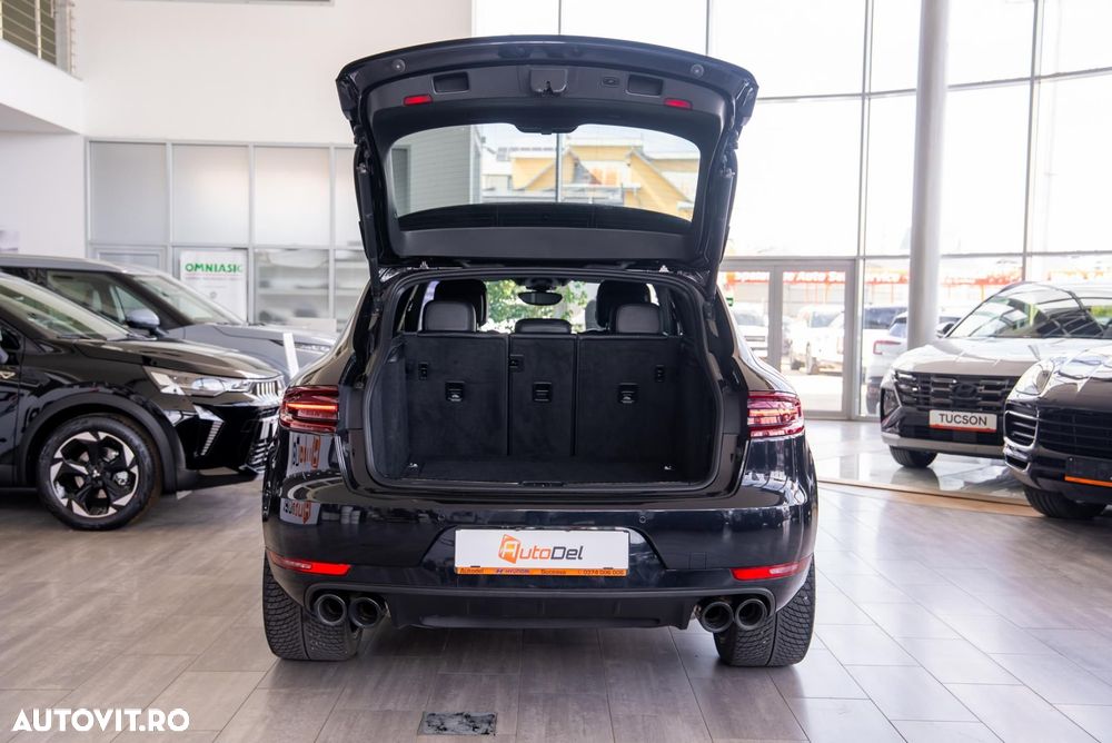 Porsche Macan - 11