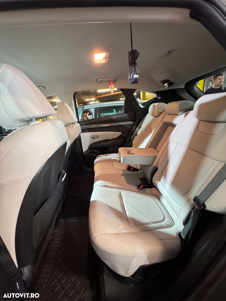 Hyundai Tucson - 8
