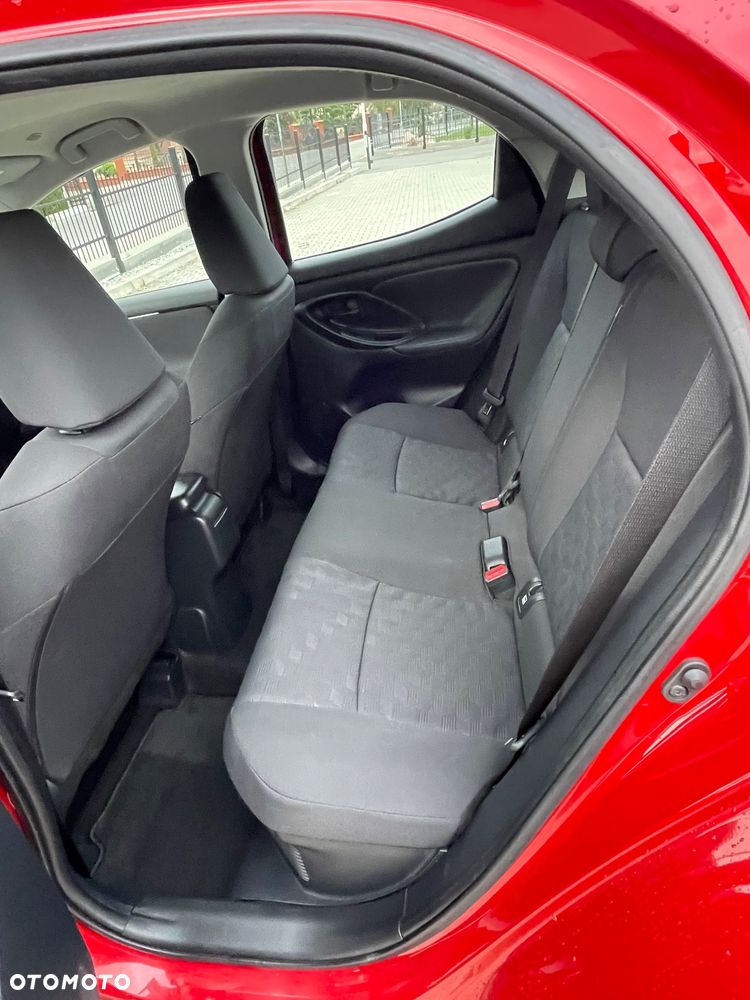 Toyota Yaris 130 1.5 VVT-i Style Plus - 11