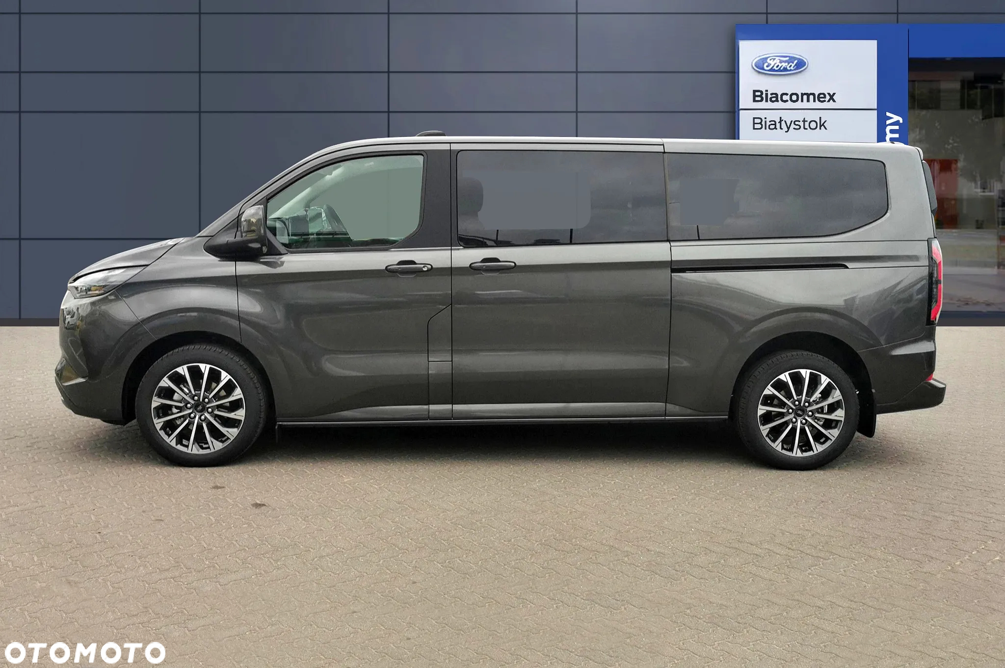 Ford Tourneo Custom 2.5 PHEV CVT 340 L2 Titanium X - 4