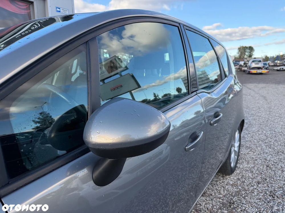 Opel Meriva - 11