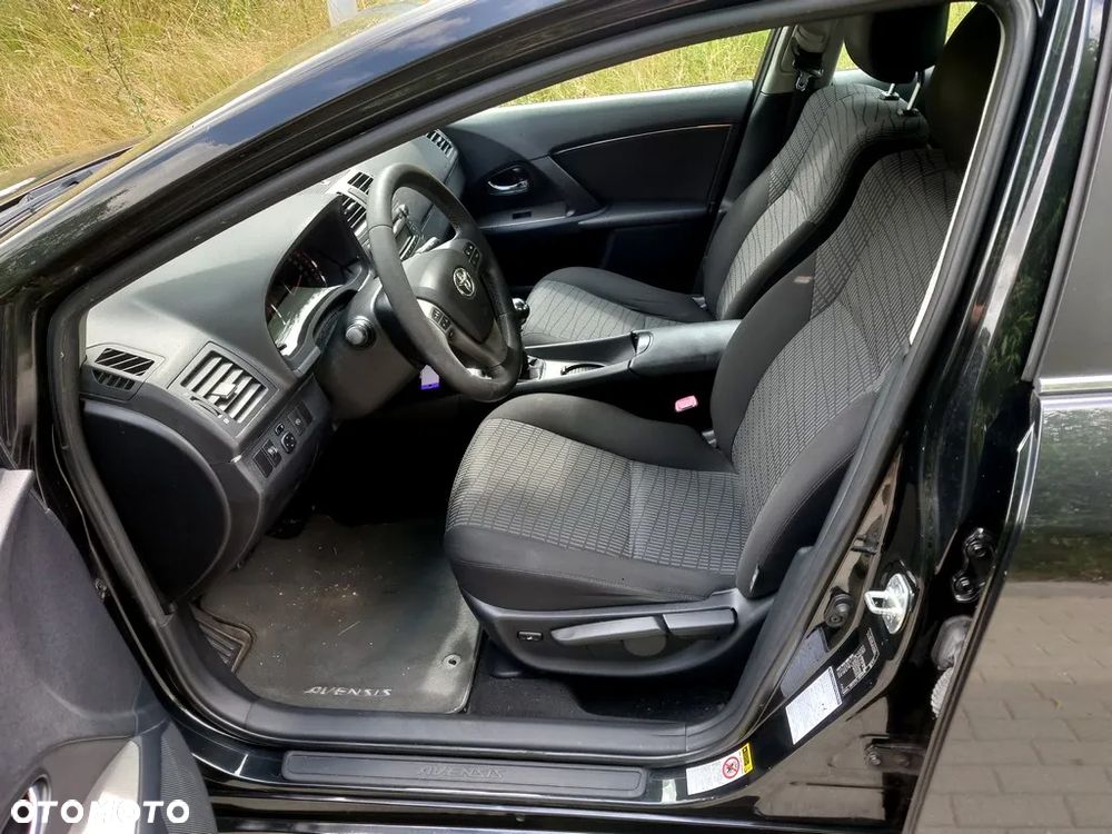 Toyota Avensis 1.8 Sol - 7