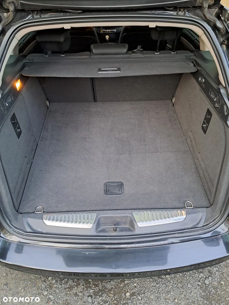 Renault Laguna 2.0 dCi Expression - 10