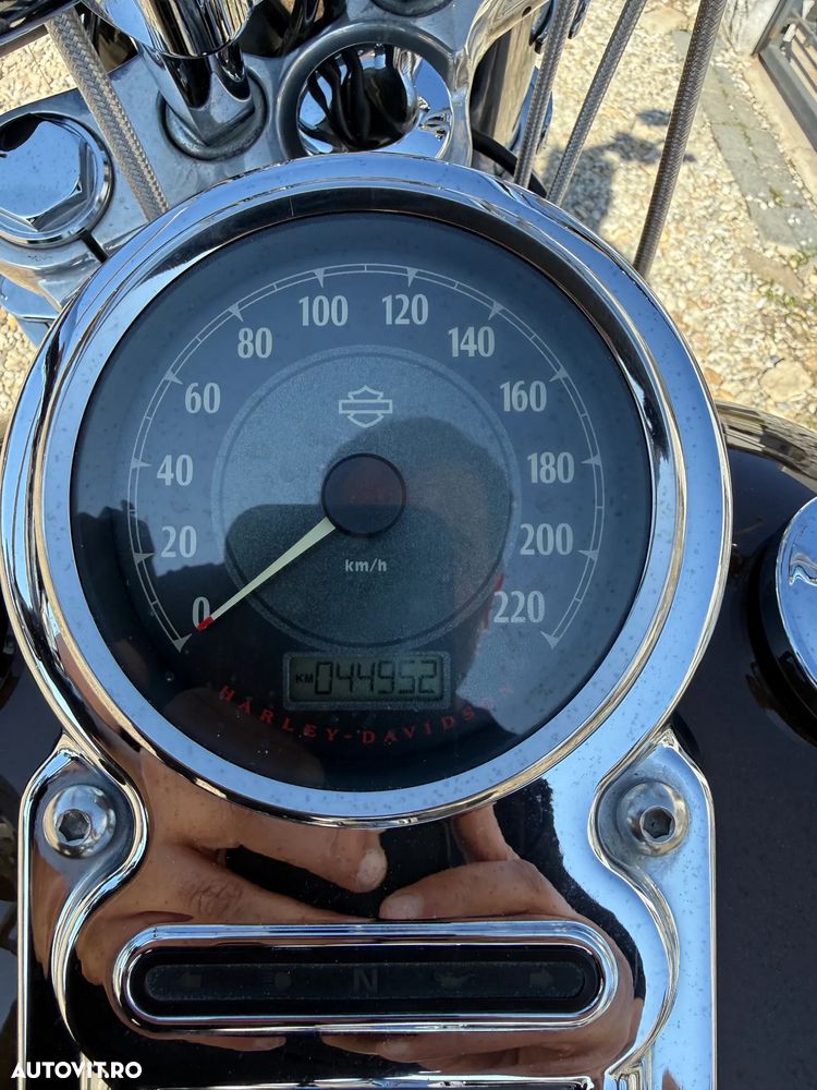 Harley-Davidson Dyna Super Glide Custom 110th Anniversary Edition - 5