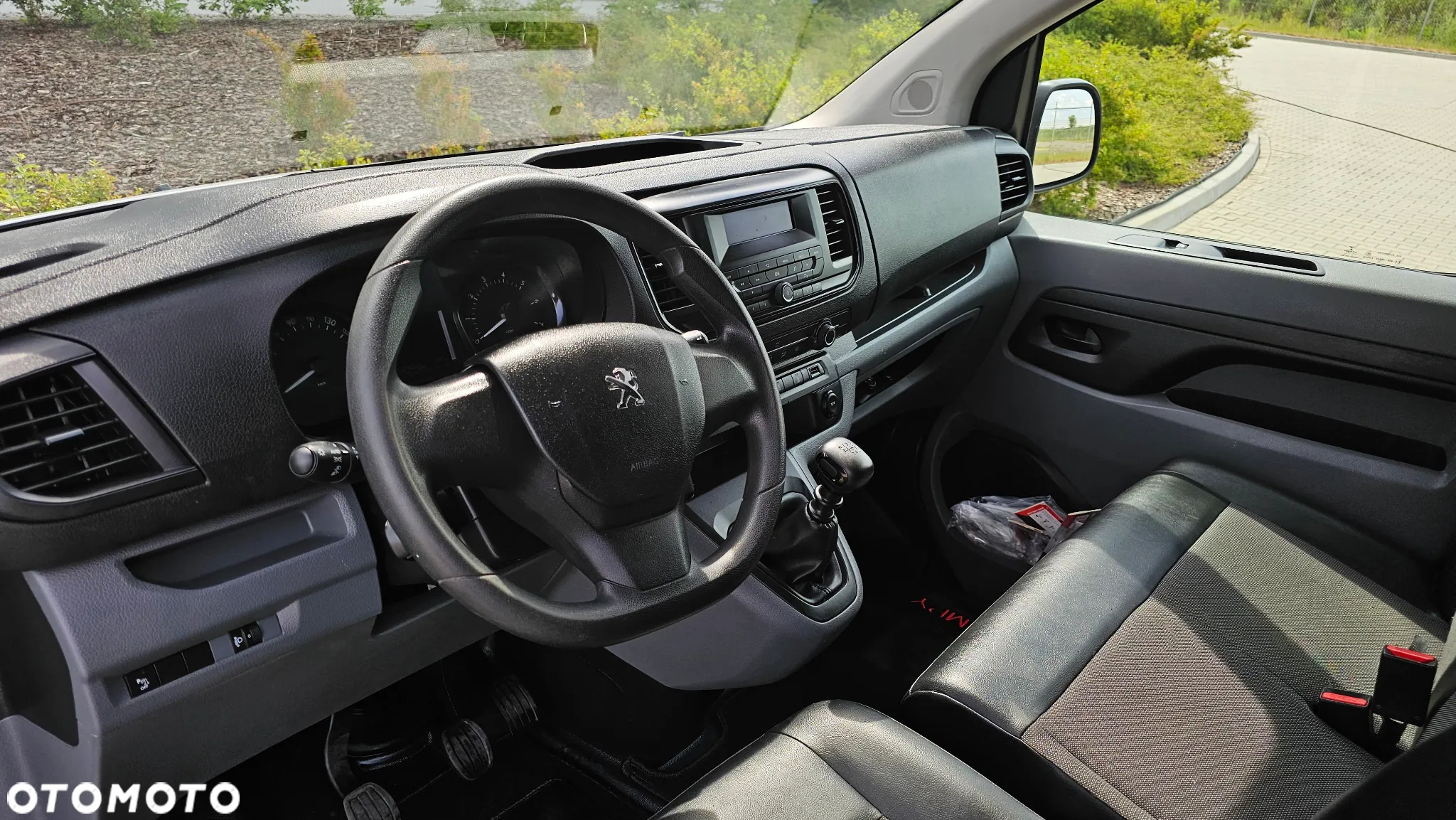 Peugeot EXPERT - 11