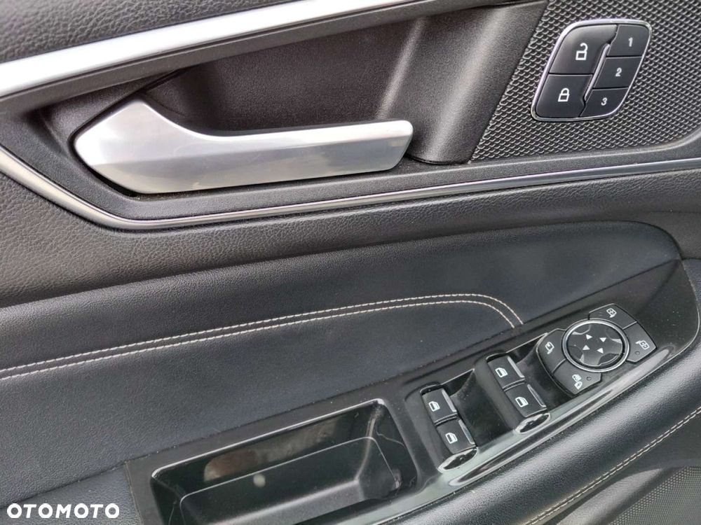 Ford Edge - 13