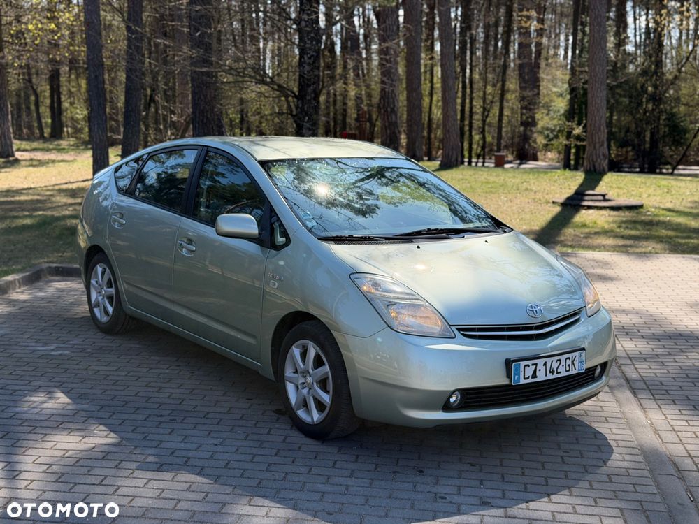 Toyota Prius 1.5 VVT-i Sol - 3