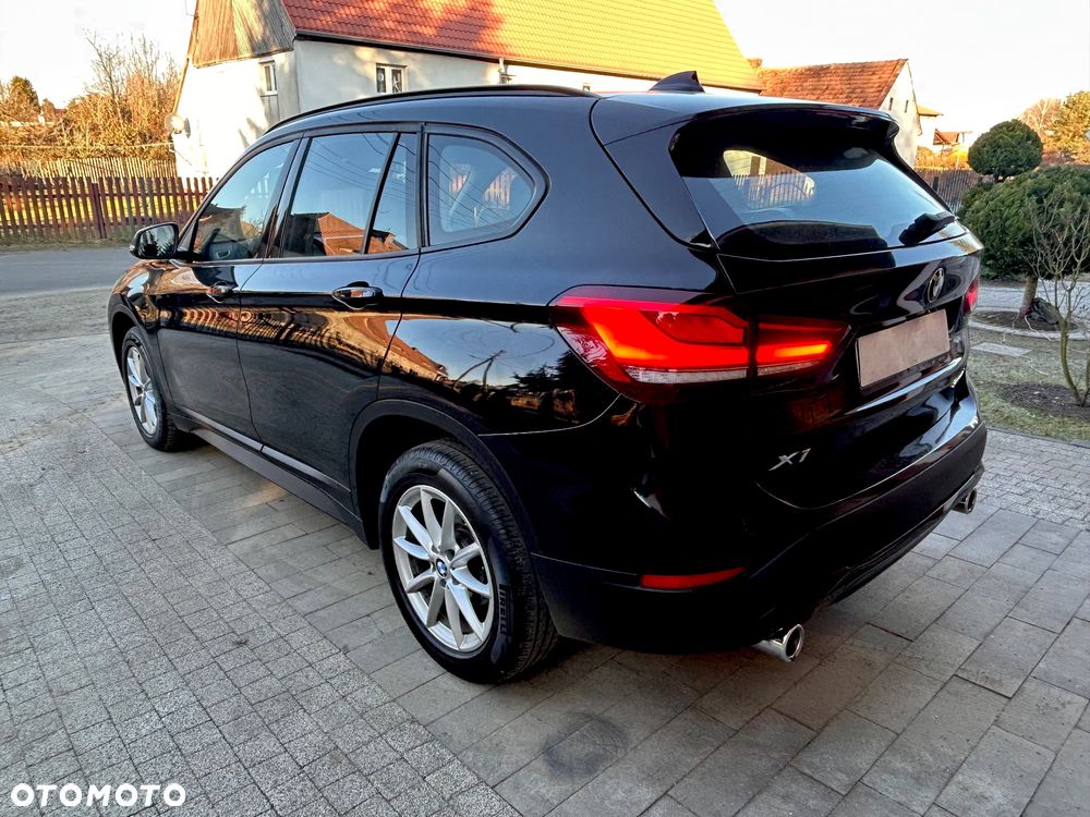 BMW X1 sDrive18d Advantage sport - 4