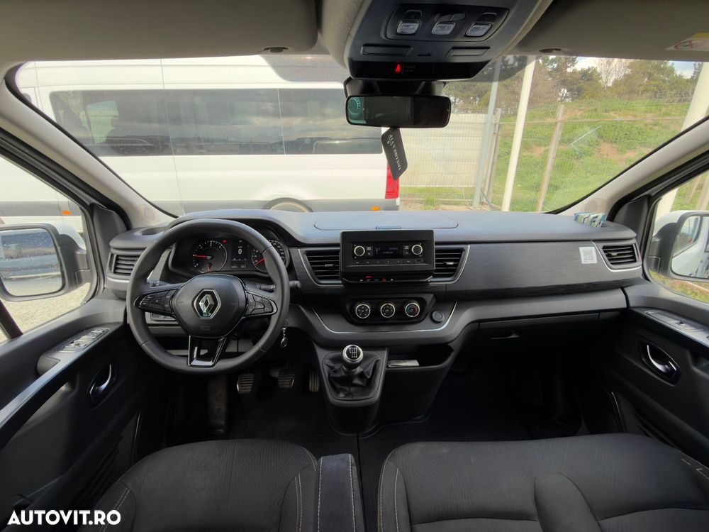 Renault Trafic 2.0 Blue dCi 150 S&S L2 8+1 Zen - 3