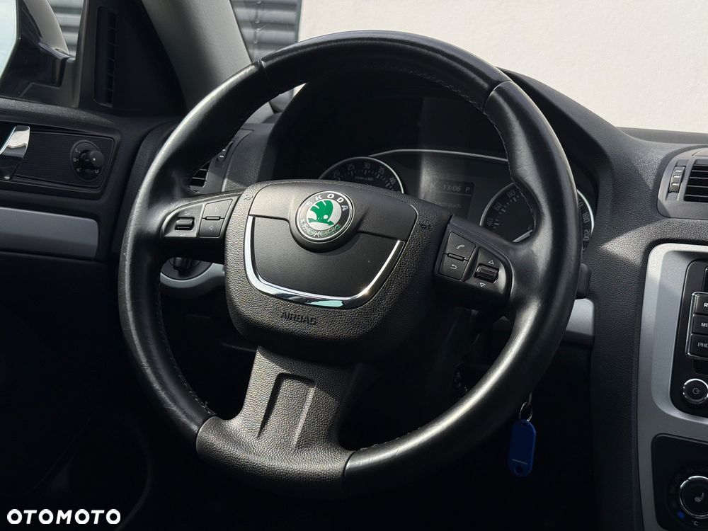 Skoda Octavia 2.0 TDI DPF DSG Team Edition - 10