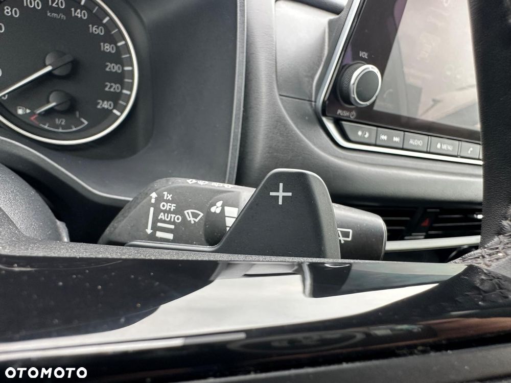 Nissan Qashqai 1.3 DIG-T Acenta DCT - 16