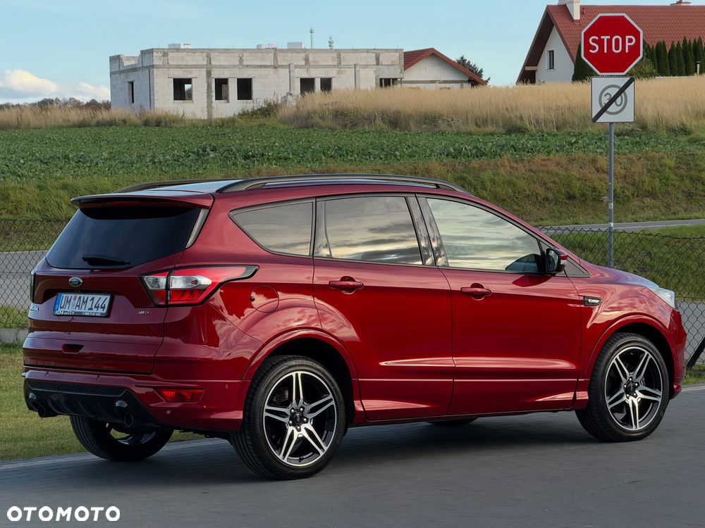 Ford Kuga 2.0 TDCi 4x4 ST-Line - 13