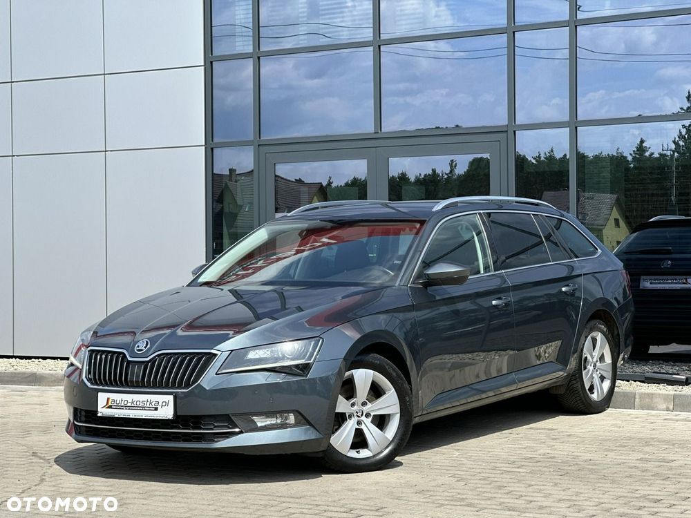 Skoda Superb 2.0 TDI SCR Ambition DSG - 2