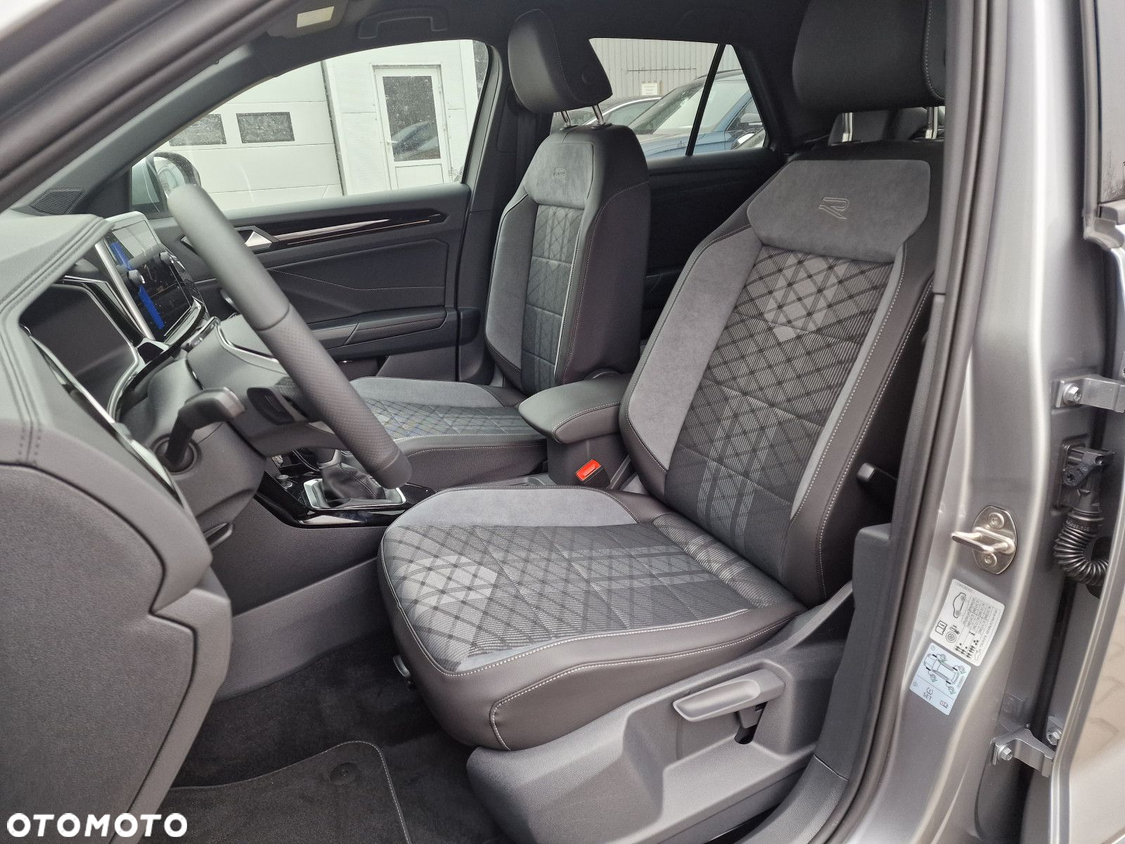 Volkswagen T-Roc 1.5 TSI R-Line DSG - 13
