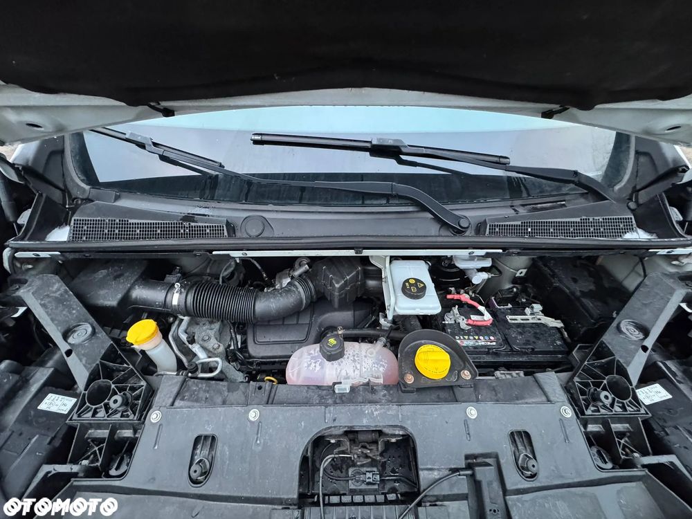 Opel Vivaro - 2
