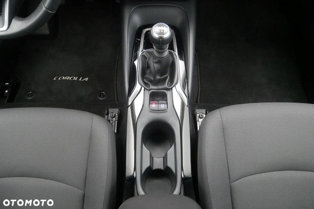 Toyota Corolla - 11
