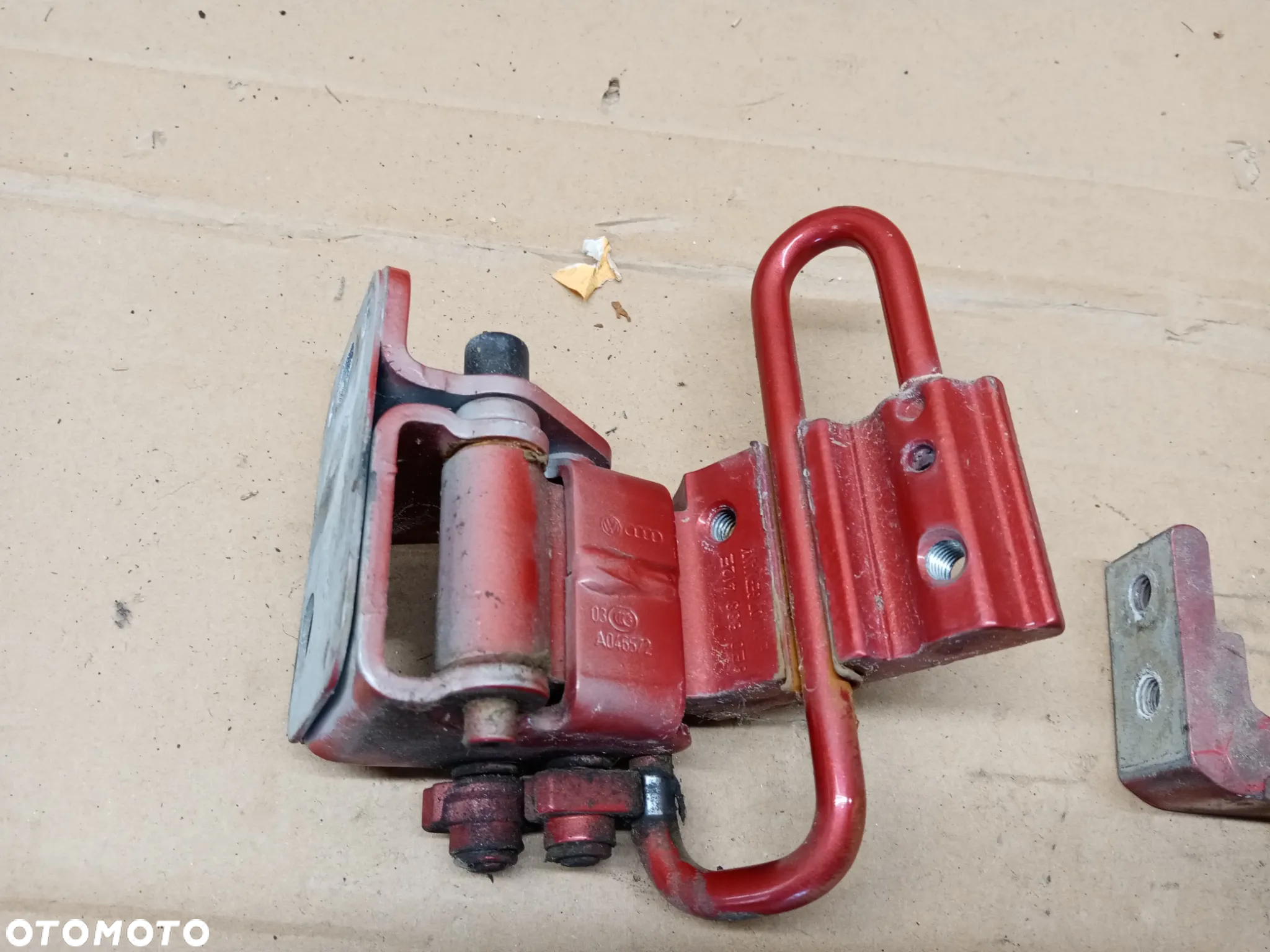 Zawias zawiasy drzwi prawy tył para Audi A6 C6 8E0833412E - 3